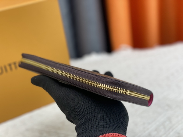 LVコピーウォレット内部構造